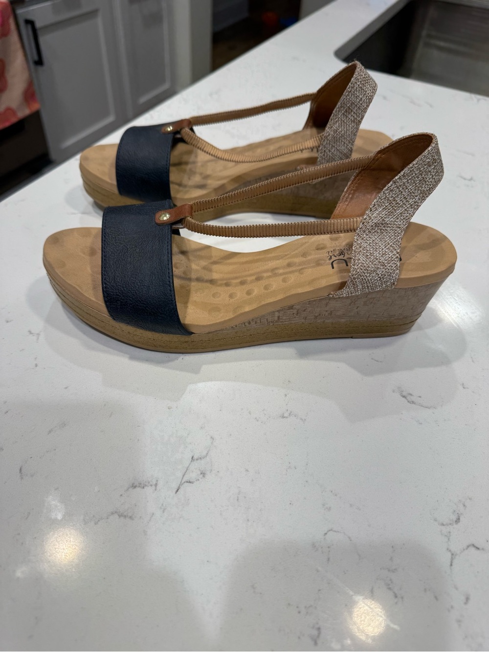 Malu Super Comfort Wedge Sandals Womens 9 Navy Tan Open Toe Slingback Brazil